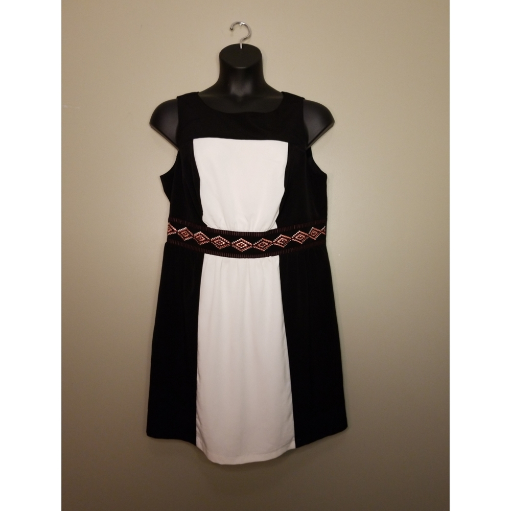 Lux II Plus Size Color Block Dress Size 16W - Picture 2 of 8